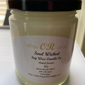 Island Dream Soy Wax Candle ( Caribbean escape type)